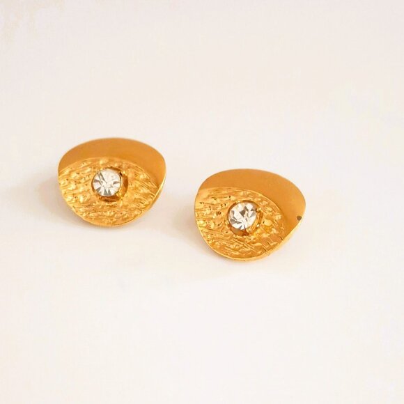 Vintage Textured Clip-On Earrings Statement Gold Tone Pronged Center Clear Stone - Picture 2 of 7